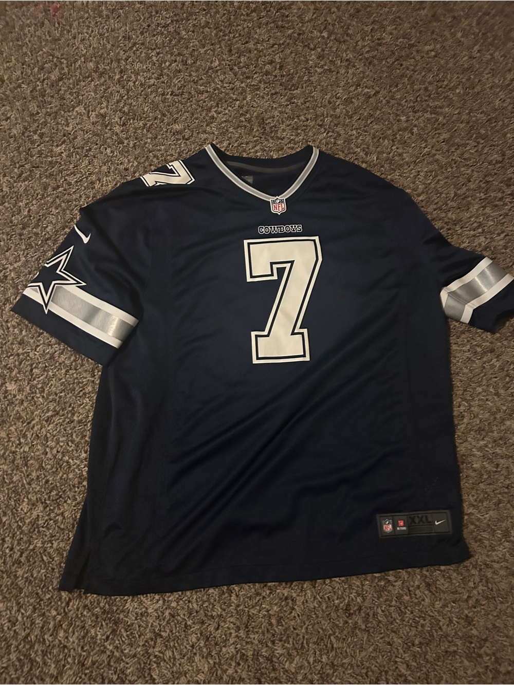 Nike Men's Dallas Cowboys #7 Jersey in Navy and White